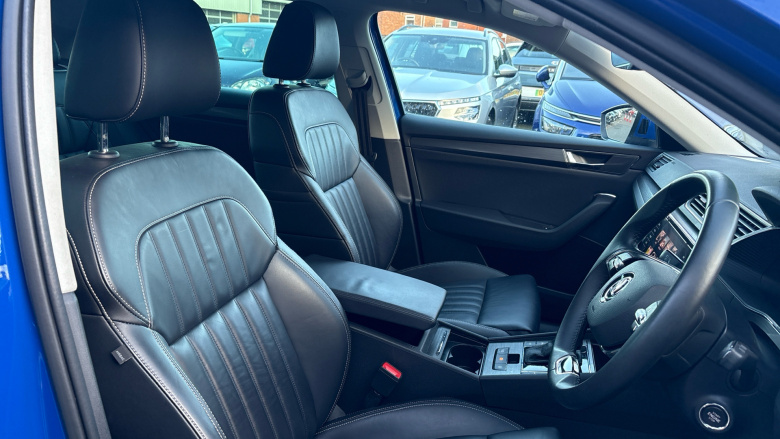 Skoda Superb 2.0 TDI CR SE L 5dr DSG Diesel Hatchback